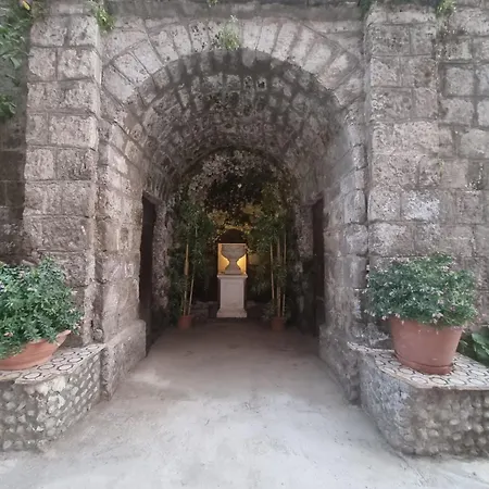 Junior Relais Al Castello Penzion 3*